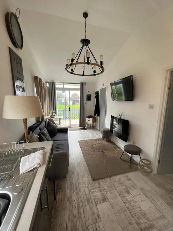 Stunning One Bed Modern & Contemporary Chalet Bridlington Εξωτερικό φωτογραφία
